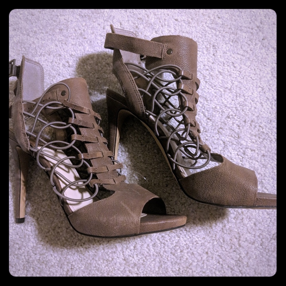 Vince Camuto size 8.5
